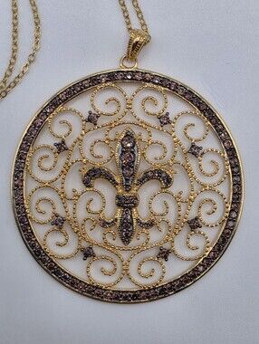 Vintage Fleur de Lis Vermeil Filigree Pendant with CZ & an 18" Vermeil Chain
